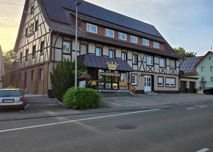 Krone Ug فندق 3*