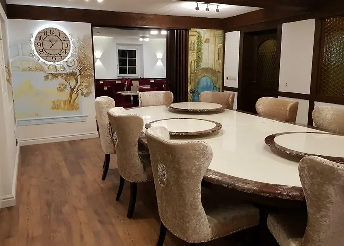 Krone Ug فندق Deißlingen